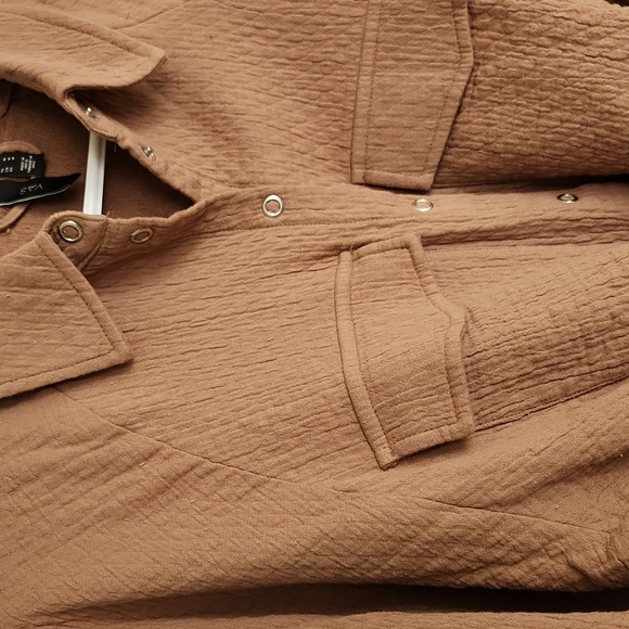 Button-up collared casual shirt - Picture 3 of 6